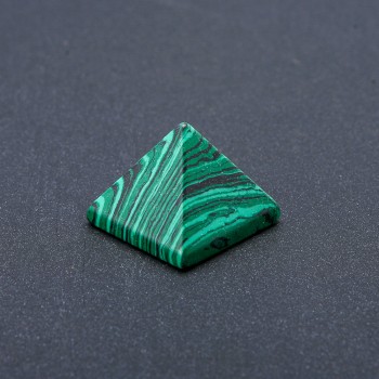 Malachit-Souvenir-Pyramide (gepresst), Höhe ca. 24 mm, Länge ca. 29 mm