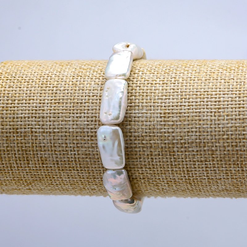 Barockperlenarmband mit Benzinreflexen auf elastischem Gummiband, Durchmesser ca. 10×18 mm (±), Länge ca. 18 cm