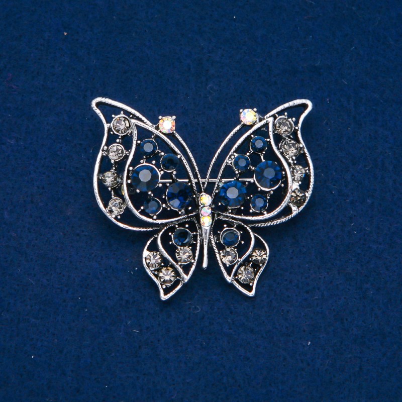 Sale! Brosche Schmetterling aus silberfarbenem Metall, blaue, graue, weiße und petrolfarbene Strasssteine 46×52 mm +