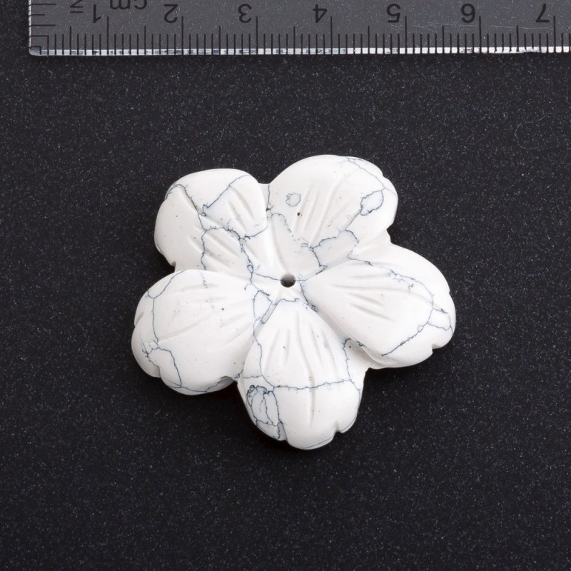 Fassung 'Blume' aus natürlichem Chalzedon, Durchmesser 41 mm