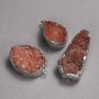 Anhänger in silberfarbener Fassung mit orangefarbener Druse einer Geode, Durchmesser ca. 33 × 20 mm, in verschiedenen Größen