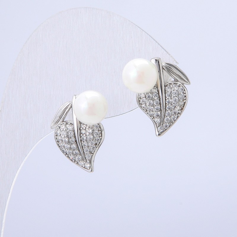 Ohrringe Xuping Rhodiumbeschichtung mit weißen Strasssteinen und einer weißen Perle, Durchmesser 16×14 mm +