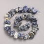 Unbearbeitete Sodalit-Nuggets auf Schnur, facettiert, Größe ca. 10 x 18 mm, Länge ca. 42 cm