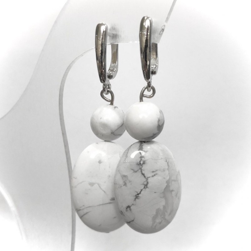 Ohrringe aus Kaholong-Naturstein, Durchmesser 10 mm, 24×18 mm ±, Länge ca. 50 mm