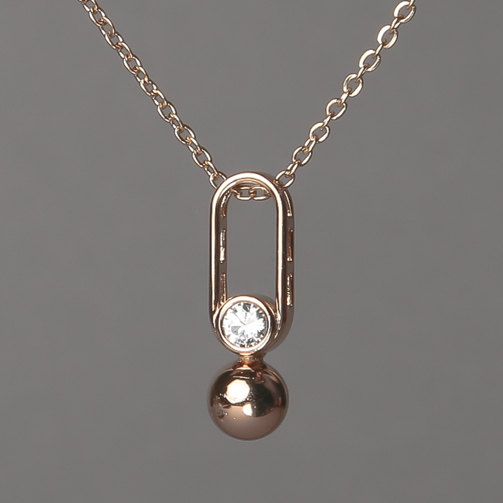 Kette Xuping mit 18K-Vergoldung und Anhänger mit weißem Strassstein 23 × 7 mm, Dicke 1,6 mm, Länge 45–50 cm