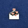 Sonderangebot! Brosche 'Briefumschlag' aus goldfarbenem Metall und Emaille