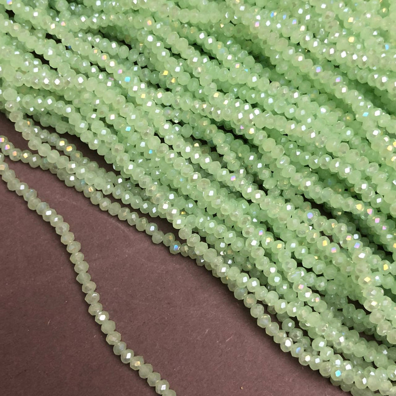 Perlen aus tschechischem Kristall auf Schnur – Grüner Tee, matte facettierte Rondell-Perlen, Durchmesser 3 × 2,5 mm, Länge 36 cm +