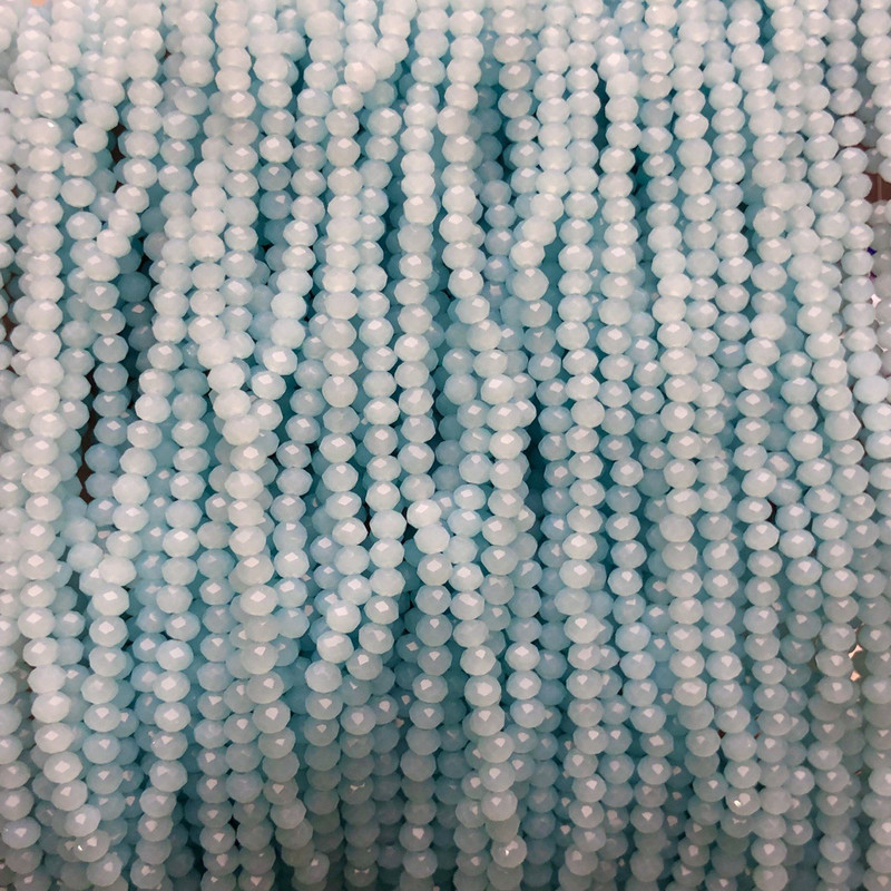 Perlen aus tschechischem Kristall auf Draht, hell-kornblau matt facettierte Rondellperle, Durchmesser 3 × 2,5 mm, Länge 36–38 cm +