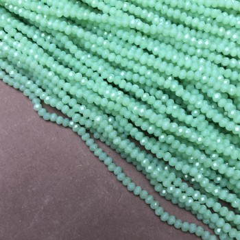 mintgrüne matte Rondellen aus tschechischem Kristall auf Faden, Durchmesser 3x2,5 mm, Länge 36-38 cm +