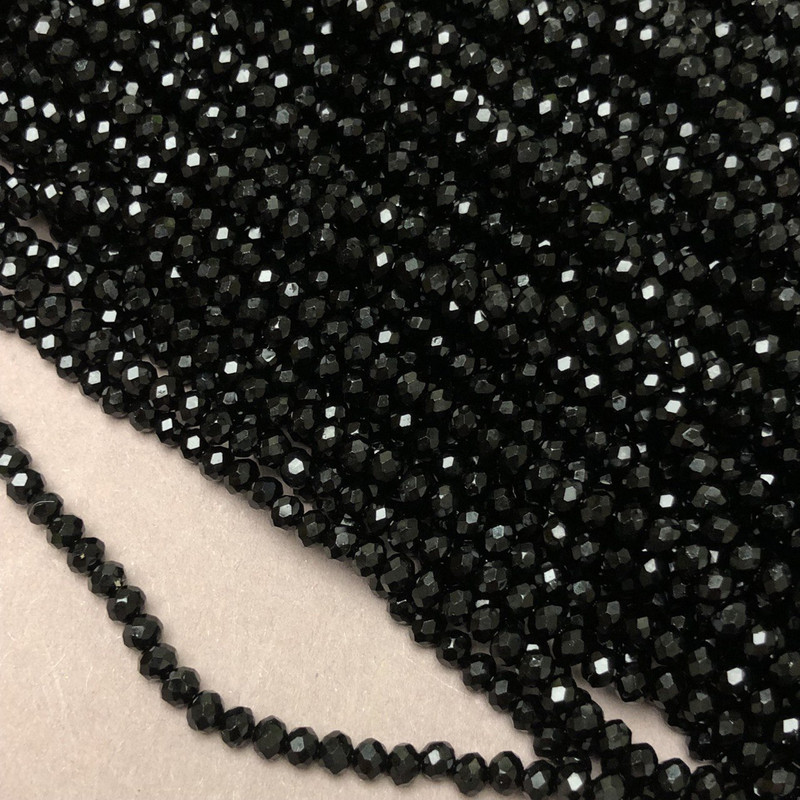 Schwarze matte Rondell-Glasperlen aus tschechischem Kristall, auf Nylonfaden, Durchmesser 3,5×3 mm + -, Länge 36–38 cm +