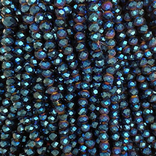 Perlen aus tschechischem Kristall blau, mit Benzin-Überfärbung, facettierte Rondellen, Durchmesser ca. 6×5 mm, Länge 40 cm +