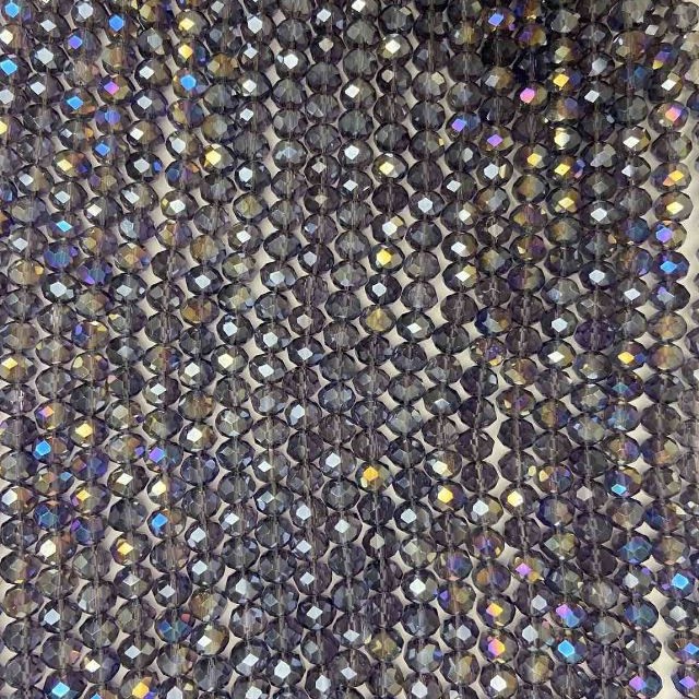 Perlen aus tschechischem Kristall auf Schnur violett-transparent mit Benzin-Beschichtung, facettiertes Rondell, Durchmesser 8 x 6,5 mm + -, Länge ca. 40–42 cm