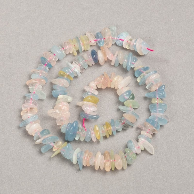 Morganit-Chips auf Schnur, Naturstein, 10x3 mm, Länge ca. 39 cm