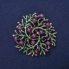 Brosche-Anhänger „Ästchen“ mit natürlichem Amethyst, grünem Emaille und goldenem Metall, 60 mm