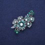 Brosche «Blumenstrauß mit Perle», mit blauer Emaille und grünen Strasssteinen, silberfarbenes Metall 33×58 mm
