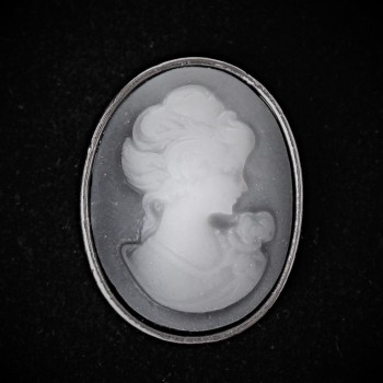 Brosche Kamee 3×2,5 cm