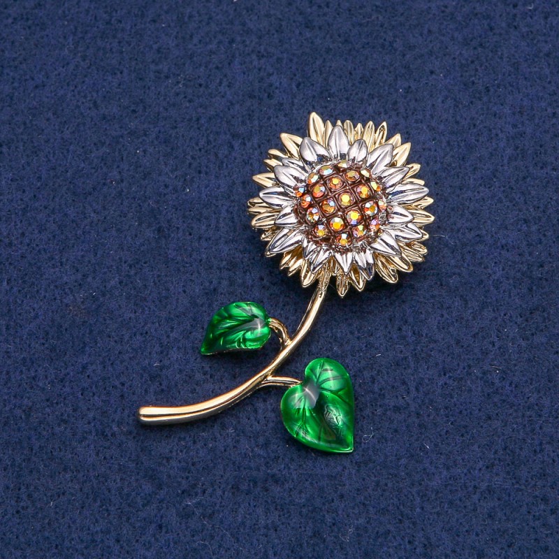 Sonnenblumenbrosche aus goldfarbenem Metall mit silbernen Blättern und gelben Chamäleon-Strasssteinen, 56 × 27 mm +