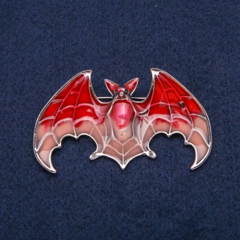 Brosche Fledermaus mit Emaille, 60 × 35 mm, silberfarbenes Metall