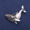 Brosche/Anhänger Katze mit schwarzer und grauer Emaille, silberfarbenes Metall 43×55 mm