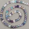Perlen auf Schnur aus natürlichem Fluorit, facettierter Würfel 6x6 mm, Länge 40 cm +