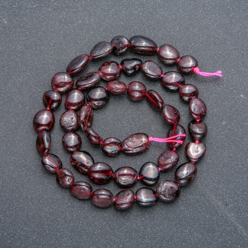 Granatperlen auf Schnur, natürliches Granat, facettierte Perlen, Durchmesser 9×8 mm, Länge 42 cm +