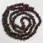 Granat-Nuggets aus Naturstein, Granat-Chips, Durchmesser 5–8 mm, ca. 5 × 3 mm, Länge ca. 80 cm, auf Schnur