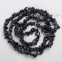 Perlen Aventurin 'Nacht Kaïra' Naturstein-Chips auf Schnur, Durchmesser 8x3 mm, +/- Länge 80 cm