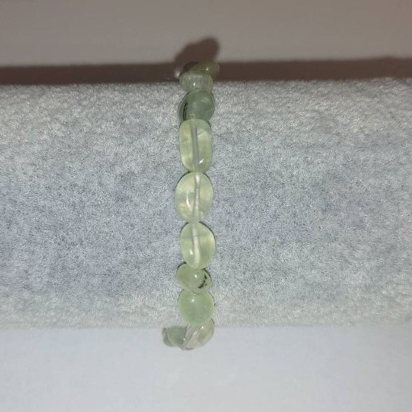 Armband aus Prehnit galvanisiert, Durchmesser 7×10 mm, Länge 18 cm, auf elastischem Band