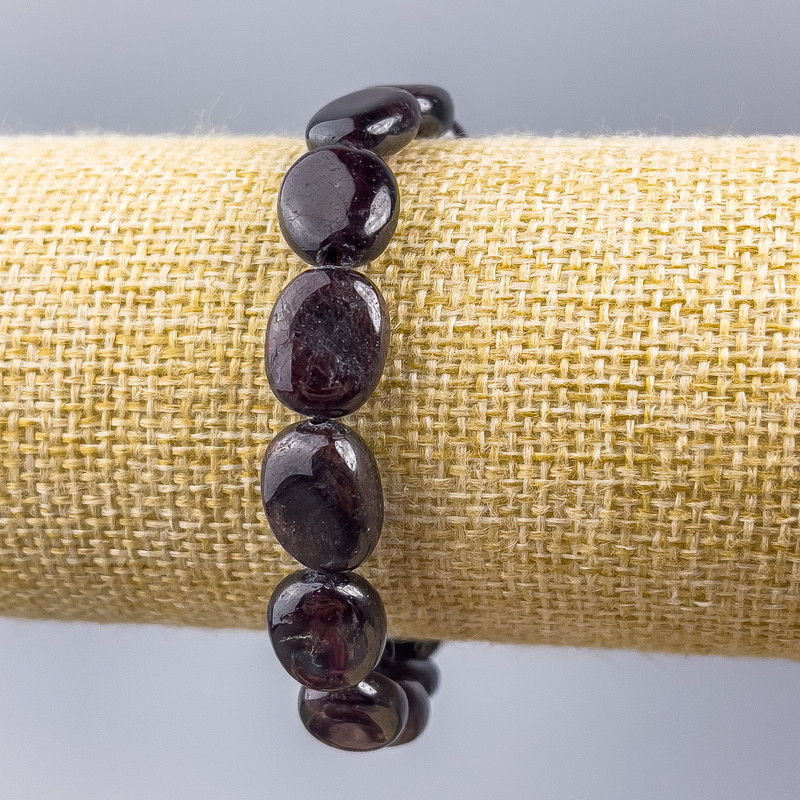 Armband Granat, Naturstein, facettiert, Maße 12 × 13 × 7 mm, Länge 18 cm (Stretcharmband)