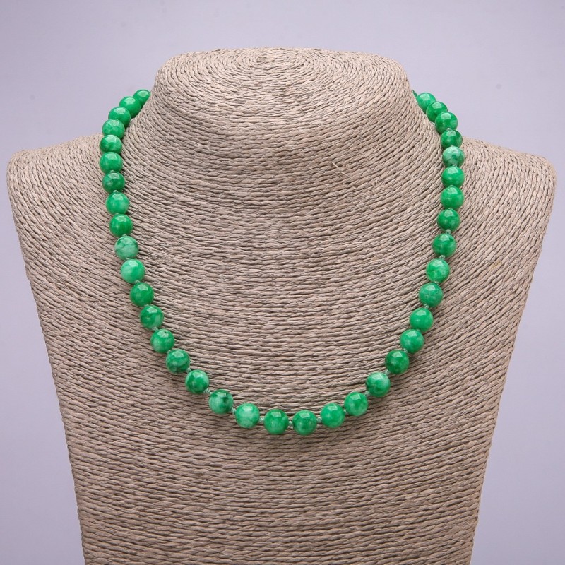 Kette aus Chrysoprase, künstliche glatte Kugeln, Durchmesser ca. 8 mm, Länge 45 cm