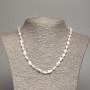 Kette aus natürlichen Barockperlen mit dem Farbton 'Benzin', Durchmesser 11×7 mm, Länge 45 cm +