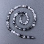 Perlen aus Haarquarz – facettierte Würfel, auf Schnur, Kantenlänge ca. 5 mm, Länge ca. 39 cm
