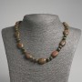Kette aus Unakit-Jaspis mit flachen ovalen Perlen, Durchmesser 13 × 18 mm, Rondellen 9 × 5 mm, Länge 45 cm