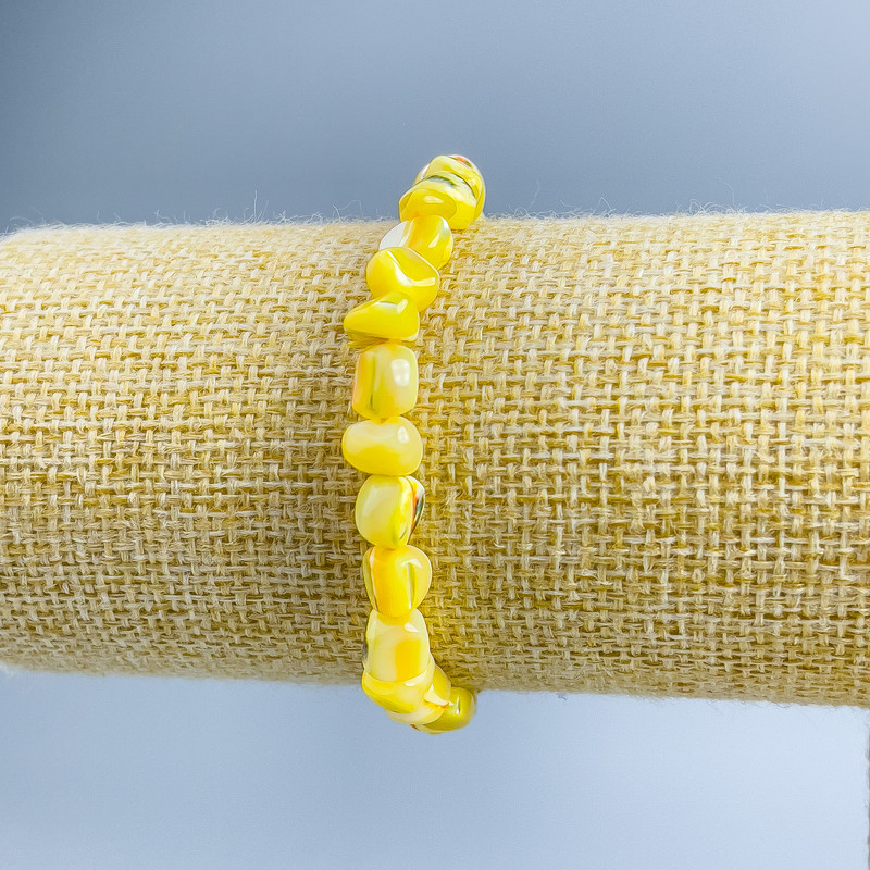 Armband aus gelbem Perlmutt, facettierte Perlmuttperlen, Durchmesser 8 x 6 mm, Länge 18 cm (Stretch)