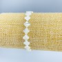 Armband aus Perlmutt in Kleeblattform, Durchmesser ca. 8 × 8 × 2 mm, Länge 18 cm (Elastisches Band)