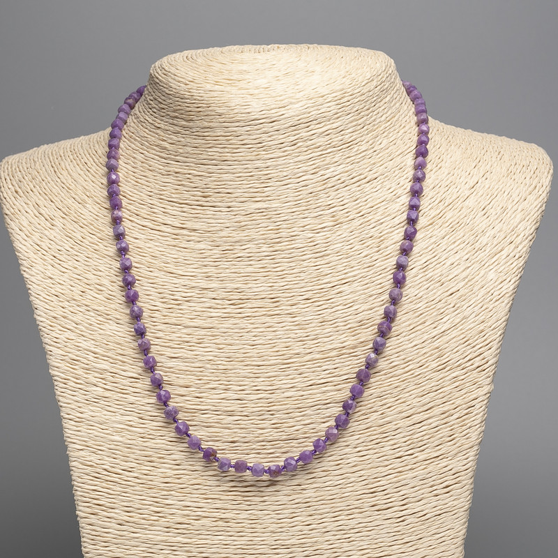 Collier aus Fosfosiderit, facettierte Würfel, Durchmesser 4×4 mm, Länge 48 cm +