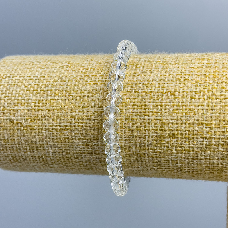 Armband aus tschechischem Kristall, weiß-transparent, facettierte Rondellen, Durchmesser 6×5 mm, Länge 18 cm (Stretcharmband)