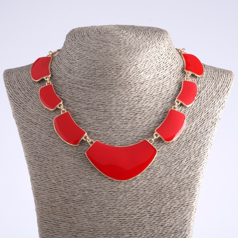 Collier mit roter Emaille «Athene», Länge 55 cm, goldfarbenes Metall