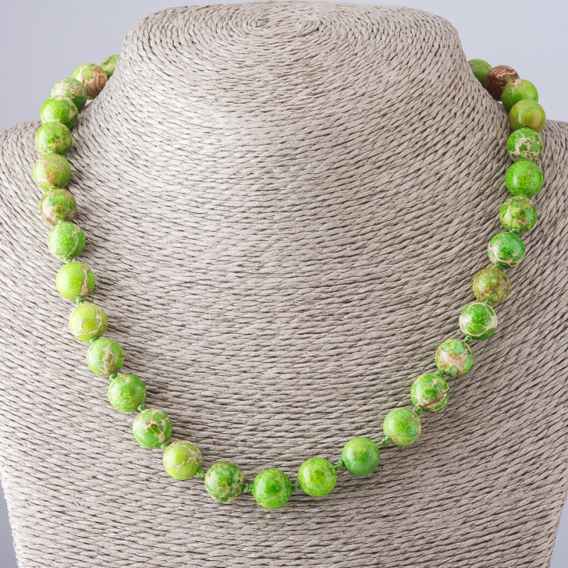 Kette Variszit hellgrün, Länge 45 cm, Durchmesser 9–10 mm