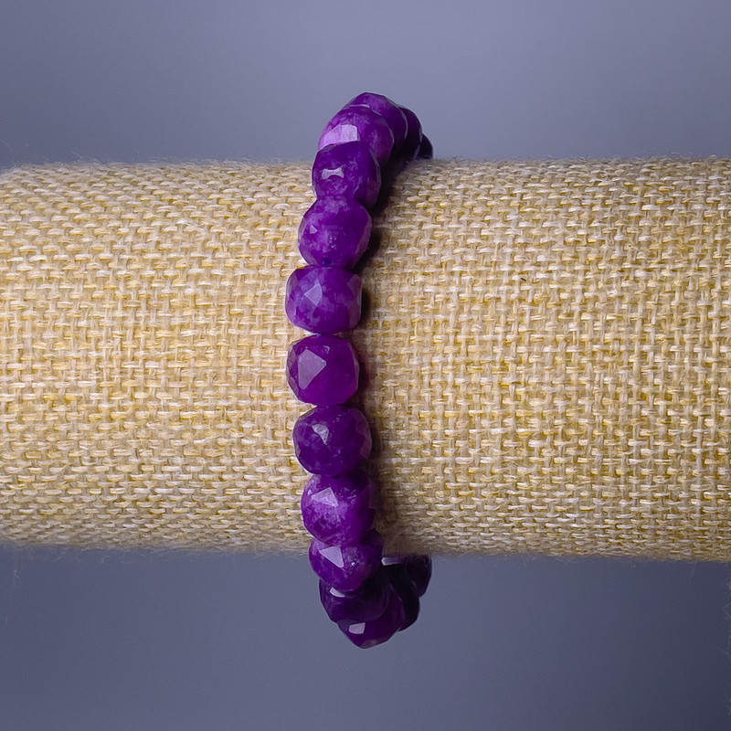 Sugilit-Armband aus natürlichem Stein, facettierte Würfel, Durchmesser ca. 9 mm, Länge ca. 18 cm (Stretch)