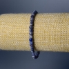 Iolith-Armband aus natürlichem Stein, facetierte Würfel, Durchmesser ca. 4 mm, Länge 18 cm (Elastikband)