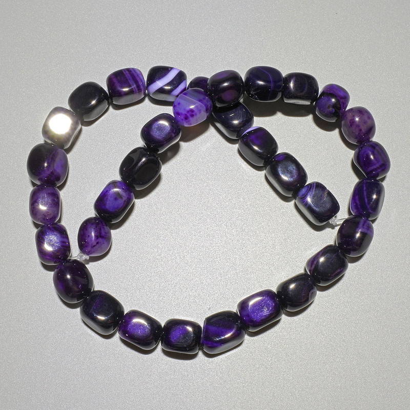 Violette Achatperlen aus natürlichem Achat, quaderförmige Perlen, Durchmesser 9×12 mm, Länge ca. 38 cm, auf Faden