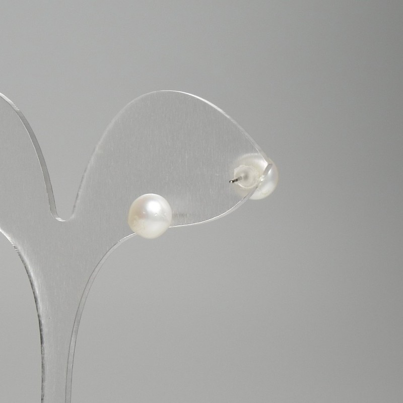 Stud Earrings with Freshwater Pearls, 6 mm Diameter+
