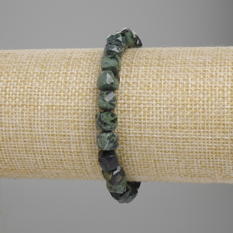 Ocean Jasper Bracelet with Faceted Cube Beads 7×7 mm ±, length 18 cm ±, stretch