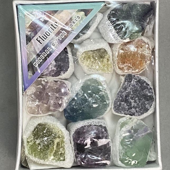 Souvenir Fluorite Assortment, sizes (price per box) 9x8 cm+