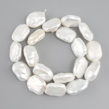 Baroque pearl beads with a gasoline tint, flat 18–21×14–15 mm, length 37 cm+