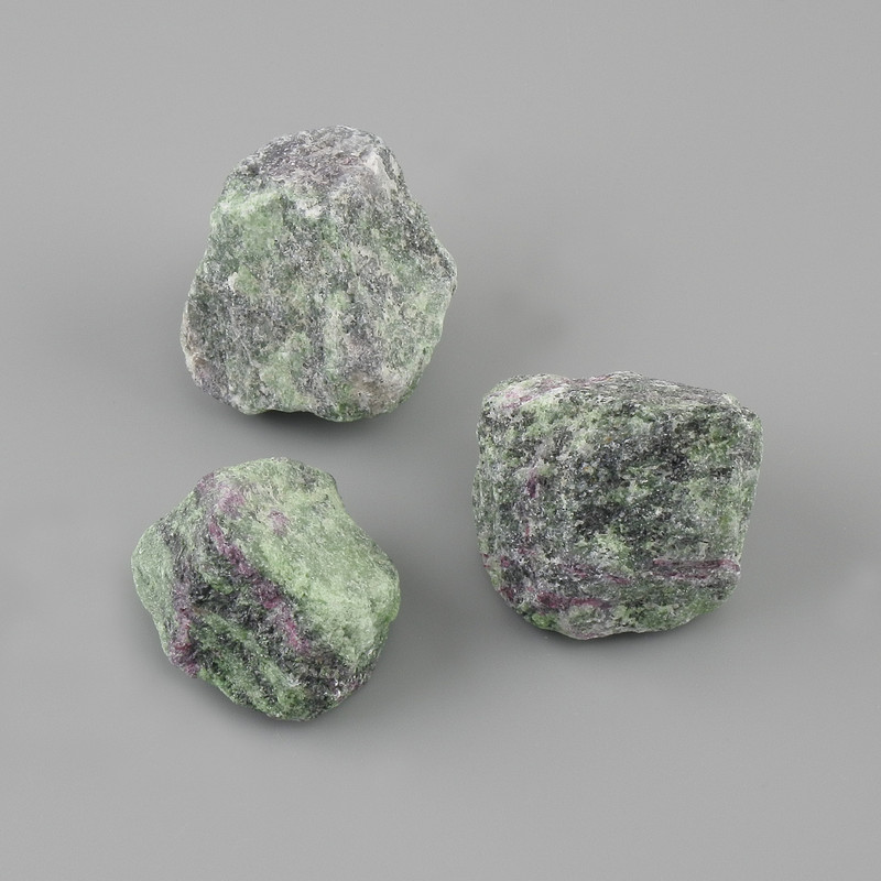 Unpolished Zoisite decorative stone 26-40×26-30 mm ± packaged 100 g (Price per 100 g)
