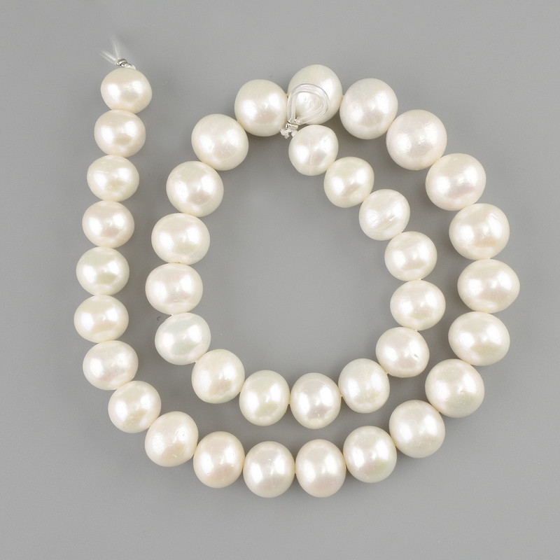 Natural freshwater pearl beads 10.5–12.5 mm, 40 cm strand