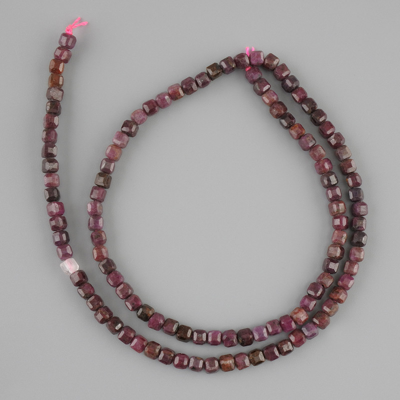 Ruby Beads, Faceted Cube Shape, 3×3 mm, Length 39 cm +/-