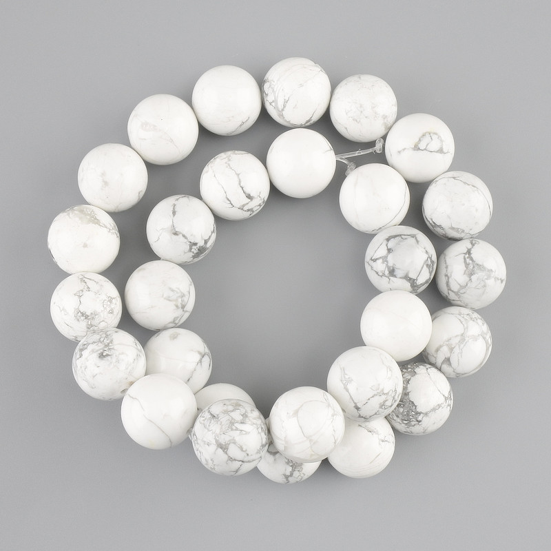 Cacholong beads, smooth round 14 mm, length approx. 39 cm on thread